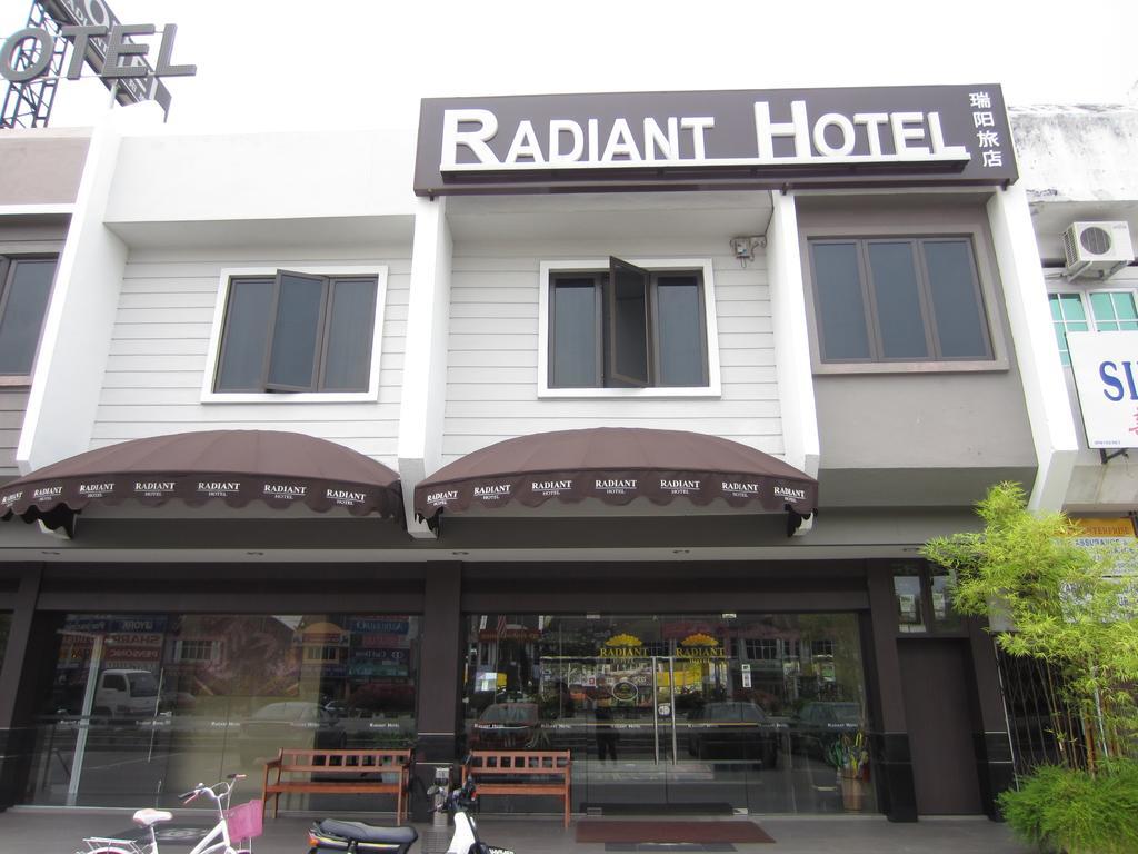 Radiant Hotel Sitiawan Eksteriør bilde